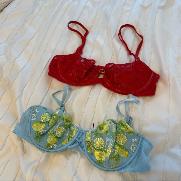 Victoria's Secret Other - Bundle of 2 Victorias Secret bras sz 36B